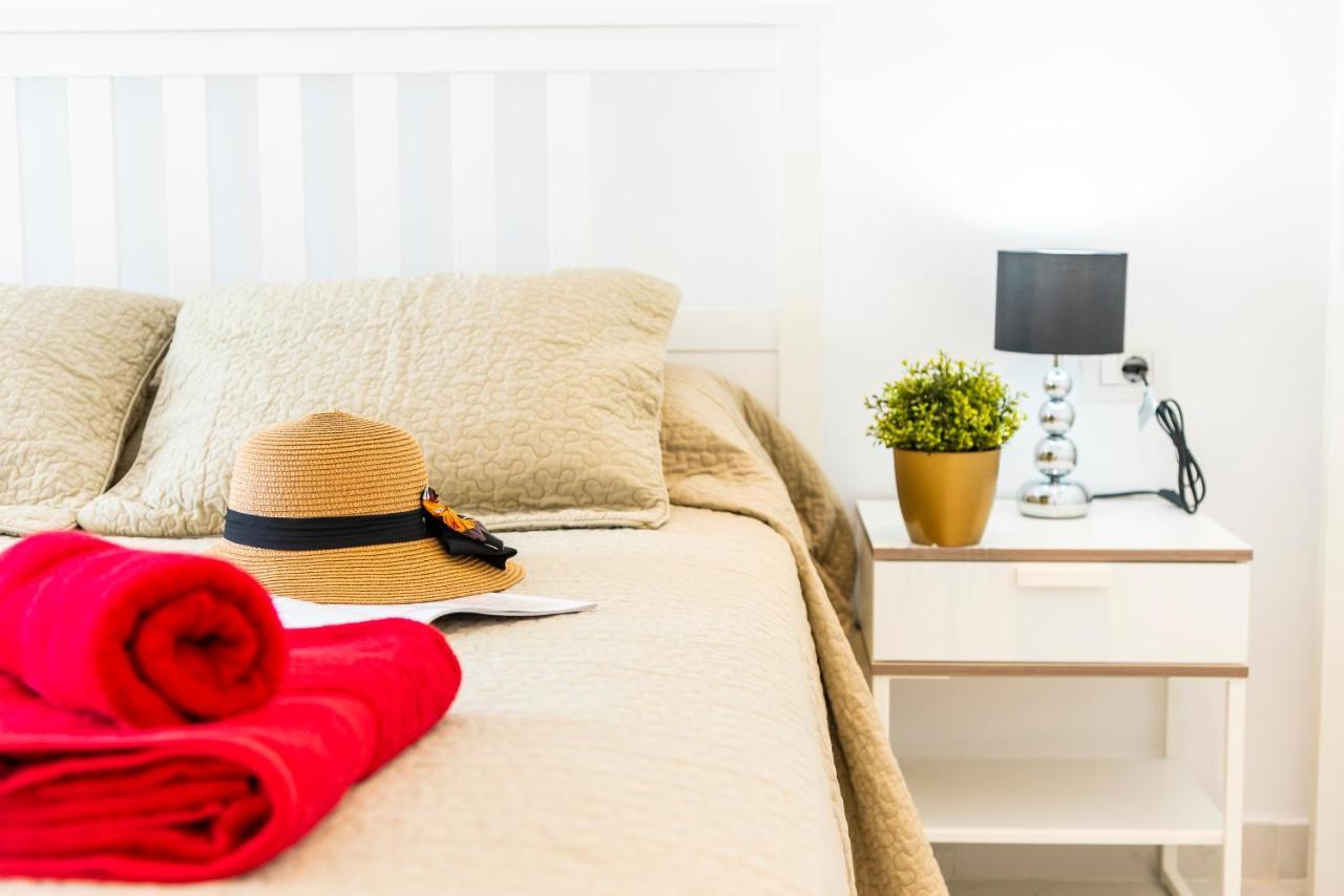 Appartamento 76. Cristianos First Sea Line, Parking, Wi Fi
